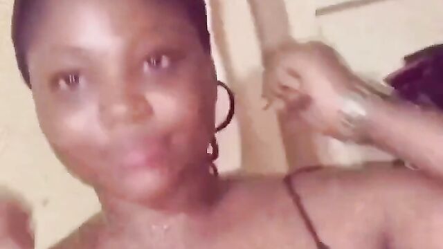 Nigerian Girl Says She Can Ride A Man's Dick For 30 Minutes Non-stop! "Just Hold My Breasts..." Bets 50k To Test With Any Man - 1 image