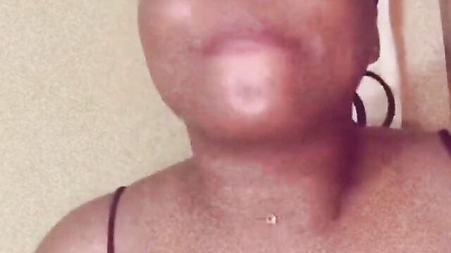 Nigerian Girl Says She Can Ride A Man's Dick For 30 Minutes Non-stop! "Just Hold My Breasts..." Bets 50k To Test With Any Man - 3 image