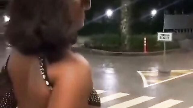 Ghana: Abena Korkor Caught Without Panties In Public - 4 image