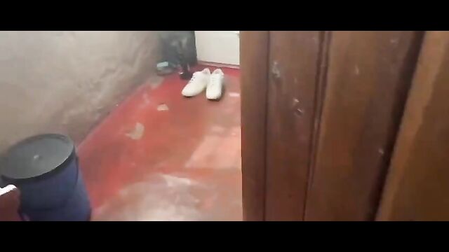 Naked cheating couple got stuck while having sex! - 4 image