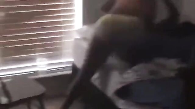Cheating Couple Waking Up To An Ass Whooping! - 4 image