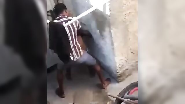 Guy Caught Having Sex With A Street Whore In The Backyard Without Condom In Public - 1 image