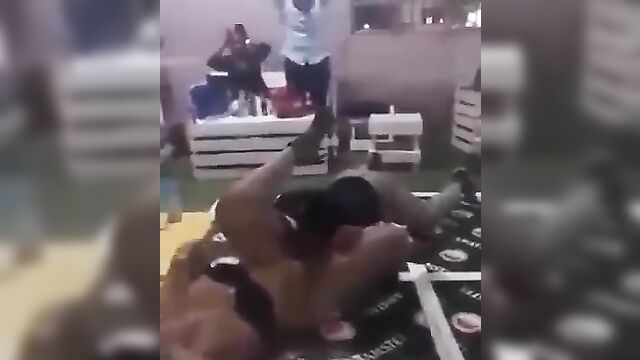 Eating Pussy In Public In A Party 18+ Video - 3 image