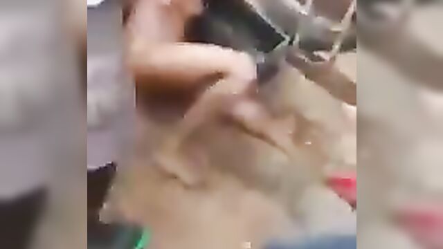 African woman stripped naked and publicly beaten for alleged kidnapping in Nigeria - 3 image