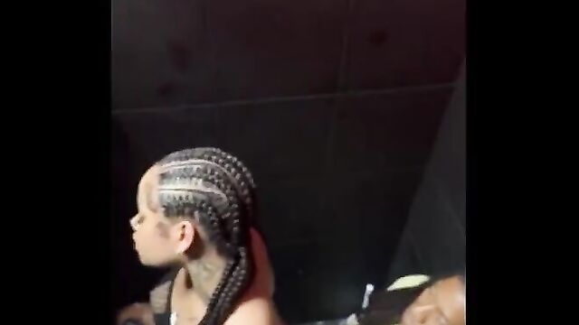 Girl Records Couple Fucking In The Toilet - 3 image