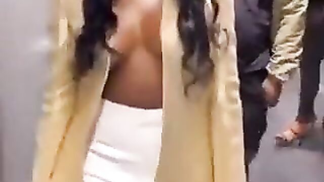Boobs Out In Public As Nigerian Singer, Tiwa Savage, Steps Out Half Naked For An International Event - Part 2 - 5 image