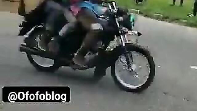 Woman Strips And Runs Mad In Public In Ilorin, Nigeria - 1 image