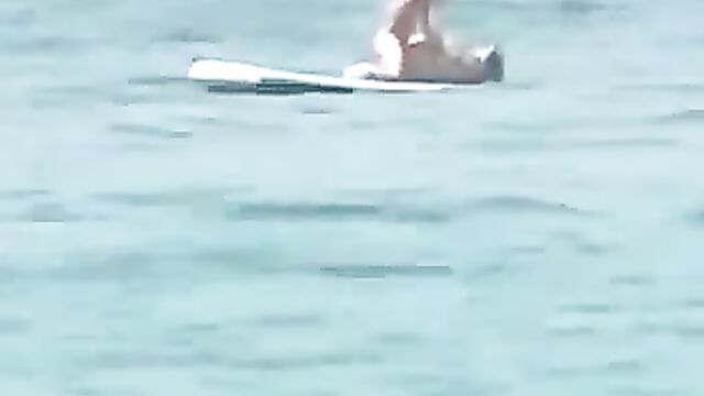 Sex On A Surfboard In Public - 3 image