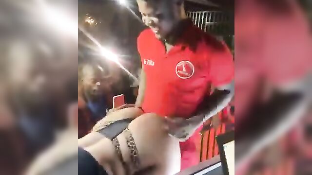 Ass And Boobs Out In Public As Queen Minaj Shows Off Her Pointed Breasts And Nipples On Stage In South Africa Video Leaked - 5 image