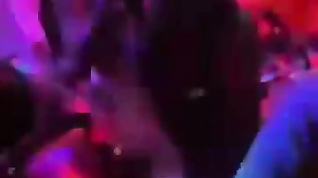 Sex In Public In A Nigerian Club - 4 image