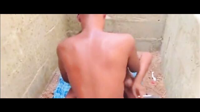 Lagos Boy Fucking House Girl With Big Breasts In Uncompleted Building - 4 image