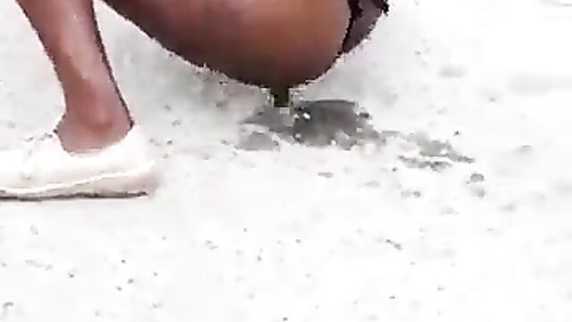 Girl Fucking Her Pussy With A Bottle To Entertain A Crowd In Public - 1 image