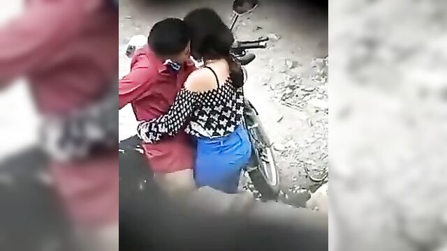 Horny Pakistani Couple Caught Having Discreet Sex On A Bike In Public - 5 image
