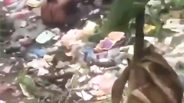 Two Nigerian Girls Fighting In A Dirty Pond Over A Boyfriend In Public - 3 image