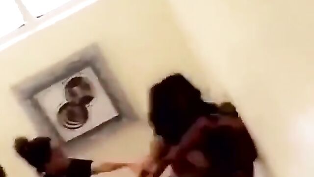 Boobs Out As Two Nigerian Sluts Fight Over A Man In Public - 4 image