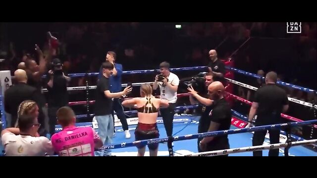 Boxing Champion Daniella Hemsley Showing Breasts In Public - 4 image