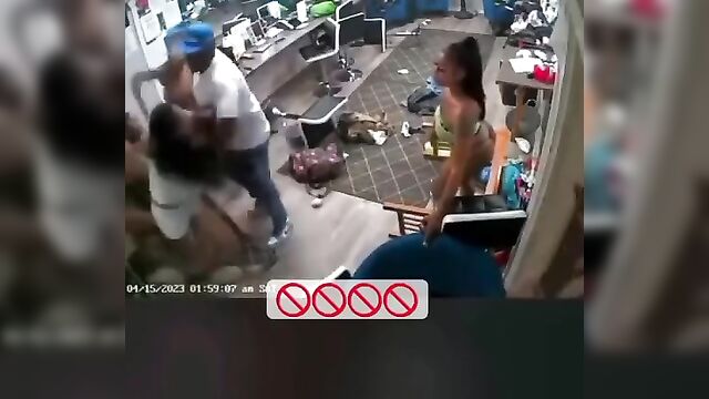 Naked Strippers Caught Fighting Over A Man In Public IPcam - 5 image