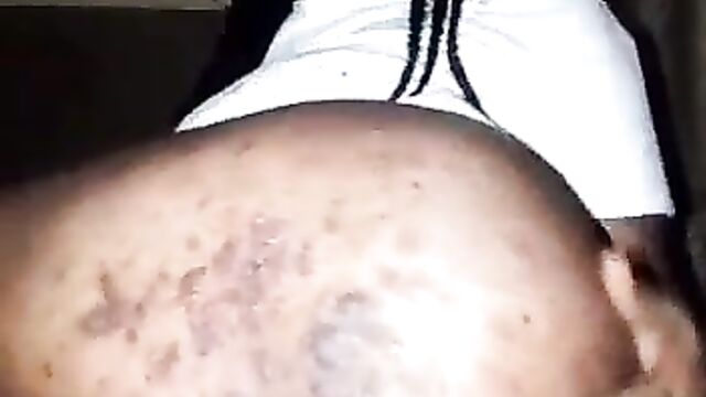 Ex Boyfriend Records Lagos Prostitute With Infected Ass And Pussy And Posts It On WhatsApp Group - 1 image