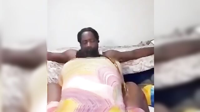 Big booty whore mistakenly sends video of herself and a married man having sex on Valentine’s Day to her WhatsApp group - 1 image