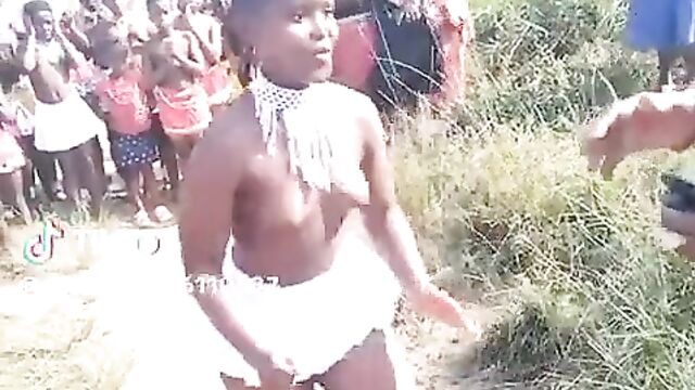 Mzansi School Girl Caught Doing It With Naked Breasts In Public - 1 image