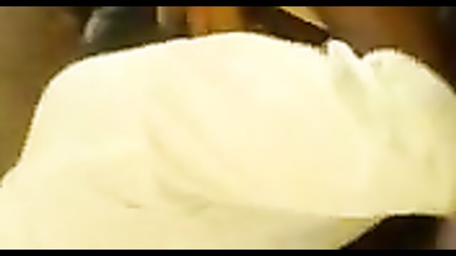 Ghana – Kumasi university female student caught giving blow job in the classroom