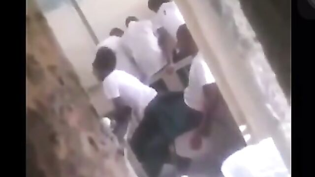 Ghana – SHS students caught having sex in class - 4 image