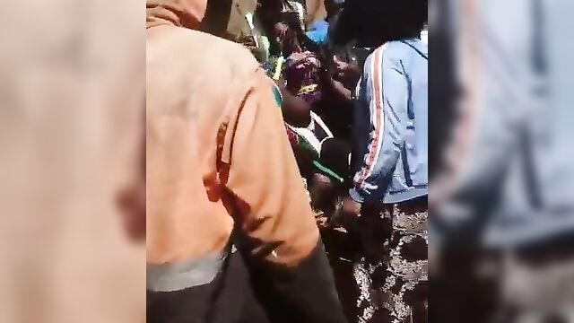 Naked crazy man caught having doggy sex with a woman in public in broad daylight - 4 image