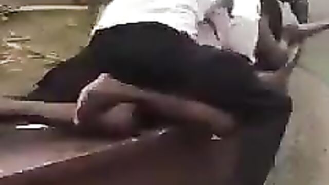 Mad man caught having sex with mad woman in public in Akwa Ibom, Nigeria – Part 2 (Full Video 18+)
