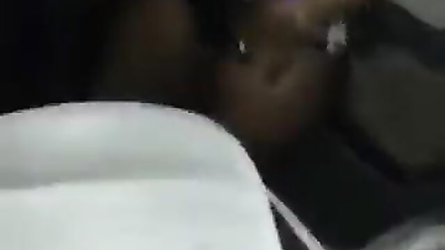 ‘Drunk’ Ugandan ladies flashing pussy for a man in his car - 4 image