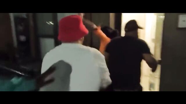 Boobs Exposed As Girl Beats Up Side Chick In Public - 3 image