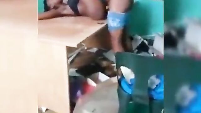 2 Kenyan SHS students having sex in the classroom - 4 image