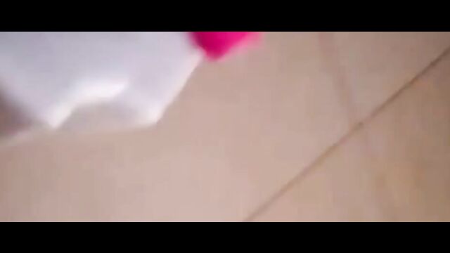 4 MUBS female students caught chopping one male student - 5 image