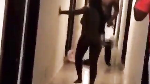 Naked prostitute fighting her client over money at a hotel in Lagos - 1 image