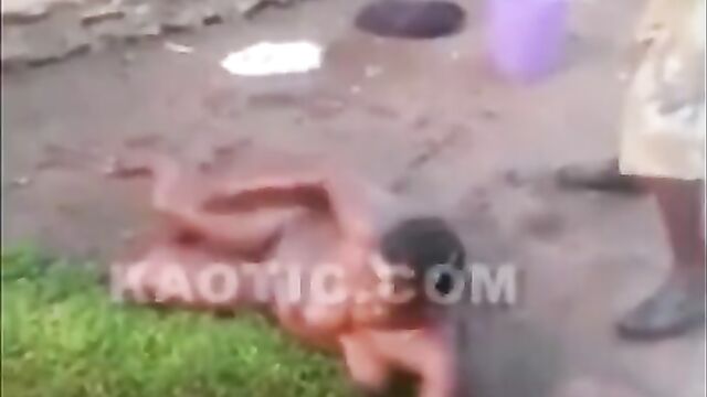 African man caught flogging naked & pregnant wife! - 3 image