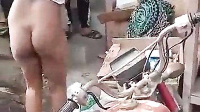 2 Women Stripped NAKED and Beaten Allegedly for Stealing in Faisalabad, Pakistan - 3 image