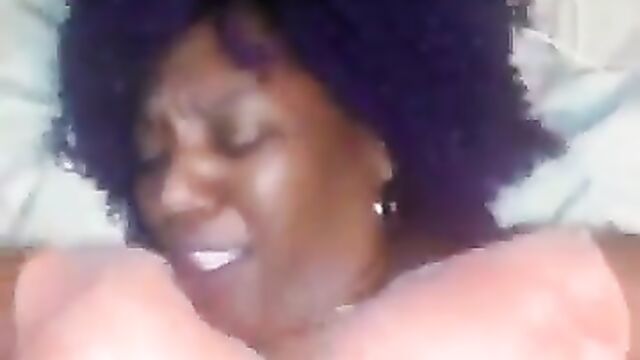 Abuja student chopping his sugar mummy raw without condom - 1 image