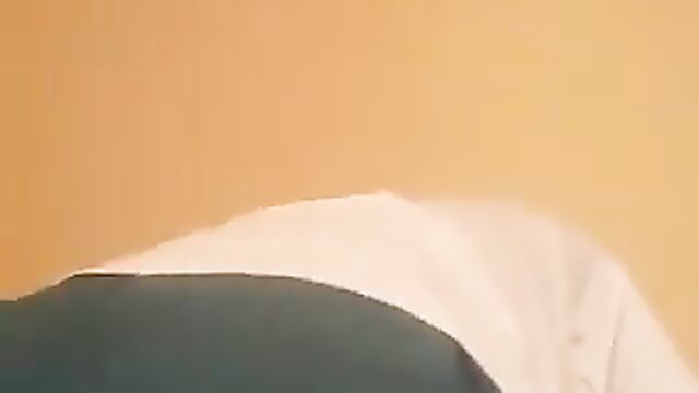 Spoilt SHS Student Caught Shaking Her bare buttocks For A Rich Man - 4 image