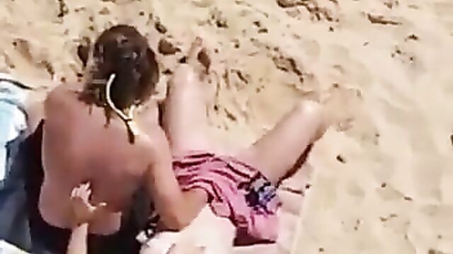 Live Fingering On The Beach - 4 image