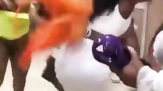 Strippers fighting, showing naked breasts and ass in a club - 1 image