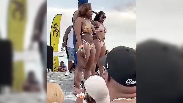 Immediately whore stripped naked, she won! - 1 image