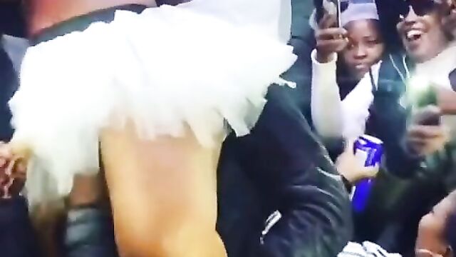 Guys fingering Zodwa Wabantu in public again - 4 image