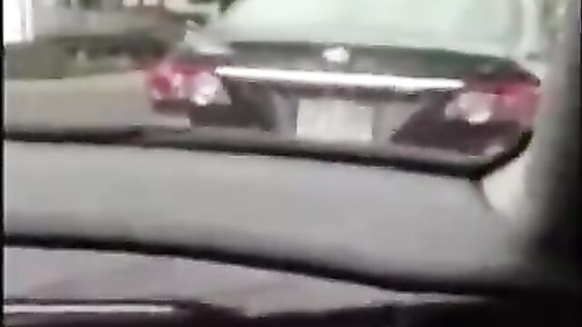 Naked woman on drugs walking around - 1 image