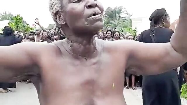 Hausa women strip naked in public to protest election rigging in Nigeria – Part 3