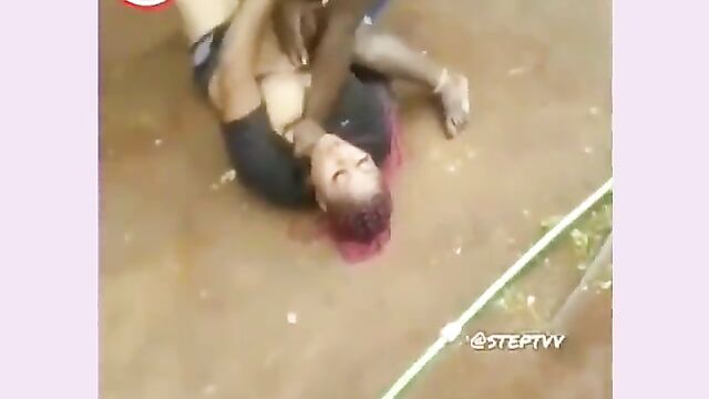 Big Breasts Out As 2 African Prostitutes Fight In Public - 3 image