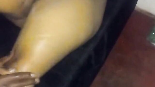 Mzansi Sugar Mummy With Big Breasts Having A Sex Massage - 4 image