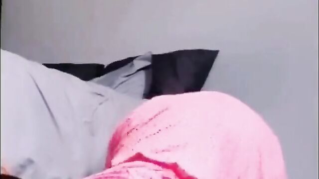 School girl showing her big ass to her Chinese sugar daddy - 1 image