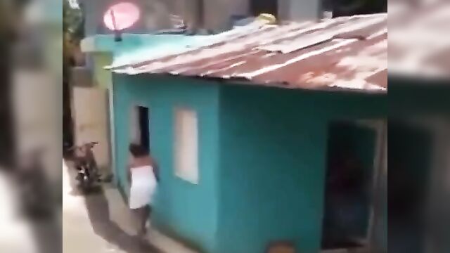 Mistress escapes as man gets caught cheating - 5 image