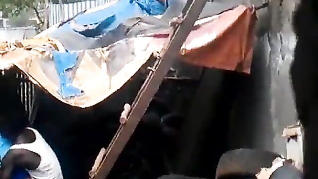 School girl bonking a dude in a shack