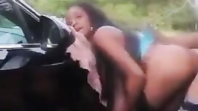 Horny couple caught doing it on the road! - 1 image