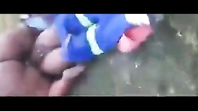 Couple caught having sex on grass - 4 image